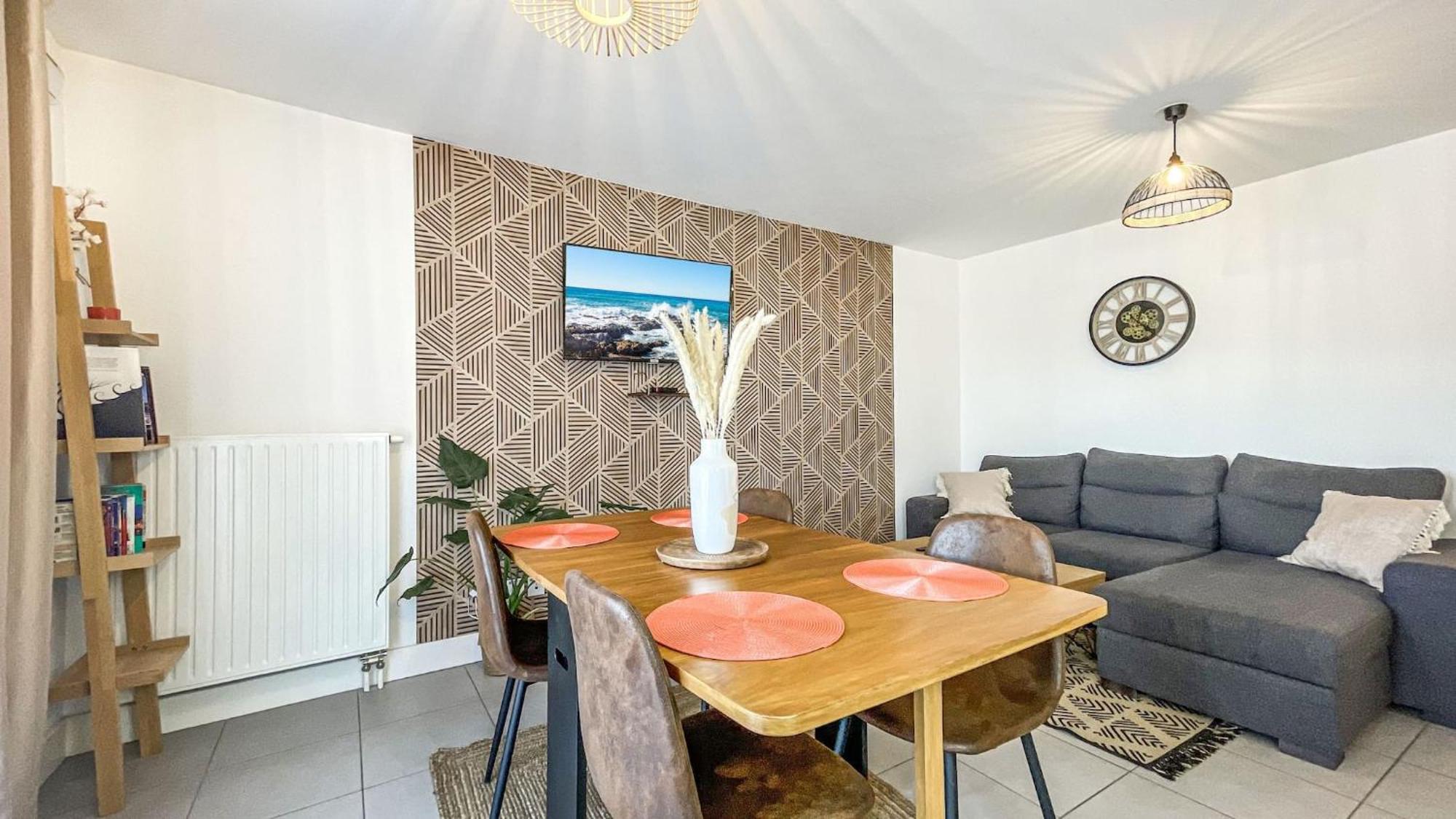 Homey Chloe - New - Parking Gratuit - Balcon Prive - Proche Geneve 安纳马斯 外观 照片